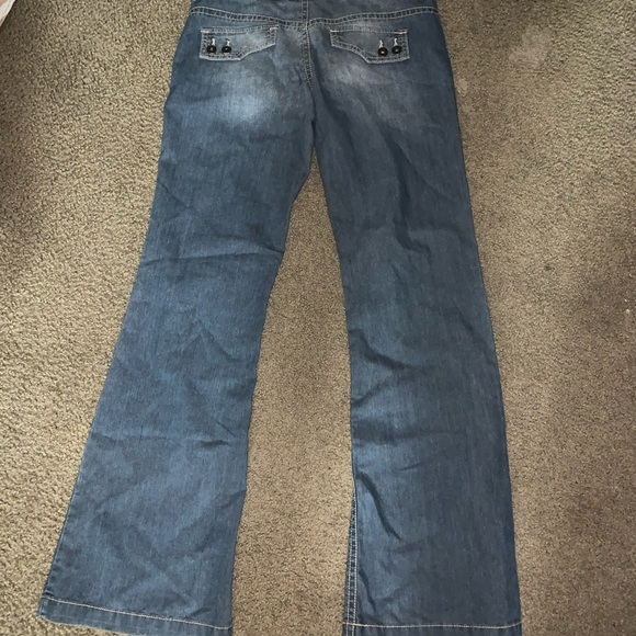 Jeans - Picture 3 of 3